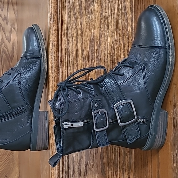 Lucky Brand Nolan Black Leather Moto Boots - Picture 2 of 10